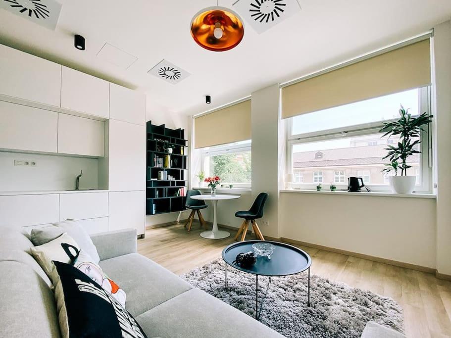 New Studio In Quiet Part Of The City Center Bratislava Exterior foto