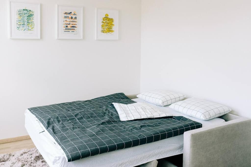 New Studio In Quiet Part Of The City Center Bratislava Exterior foto